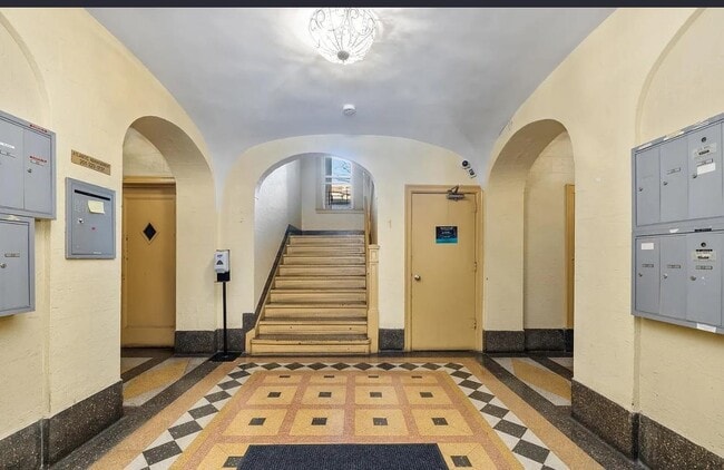 Building Photo - 6015 JFK Blvd E
