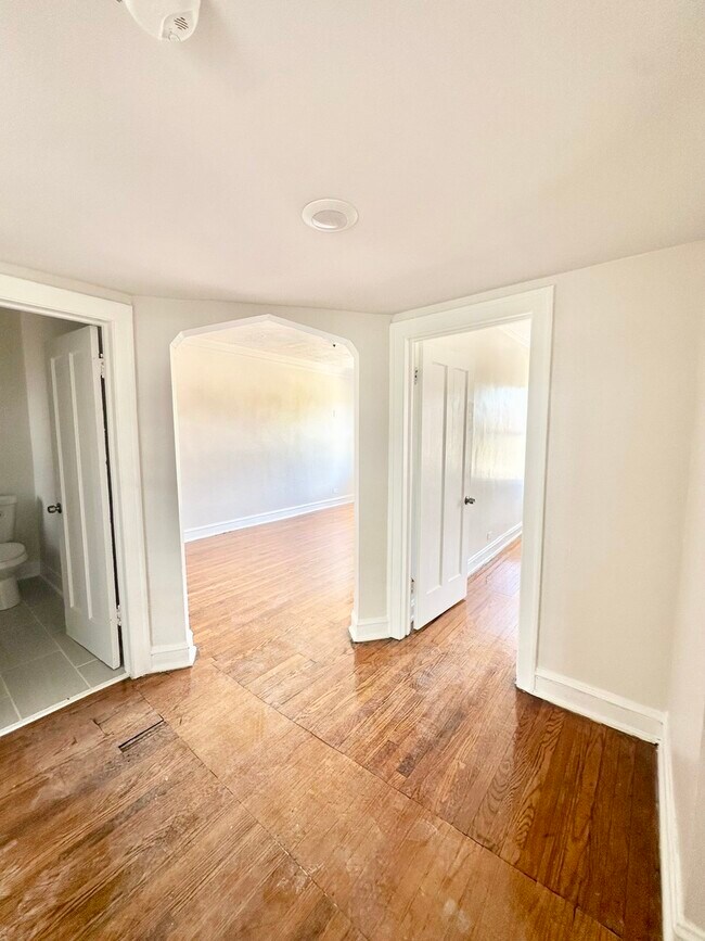 Foto del edificio - 3703 W Division St
