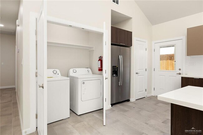 Foto del edificio - 13 E Hibiscus Ave