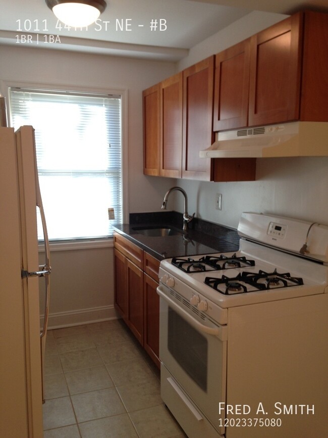 Building Photo - Deanwood One Bedroom Apartment Available Now!