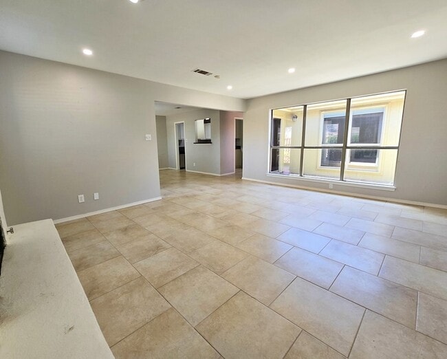 Building Photo - 2311 Haynes Ave