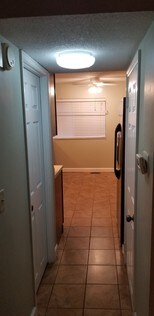 Foto del edificio - 183 Carmel Woods Dr