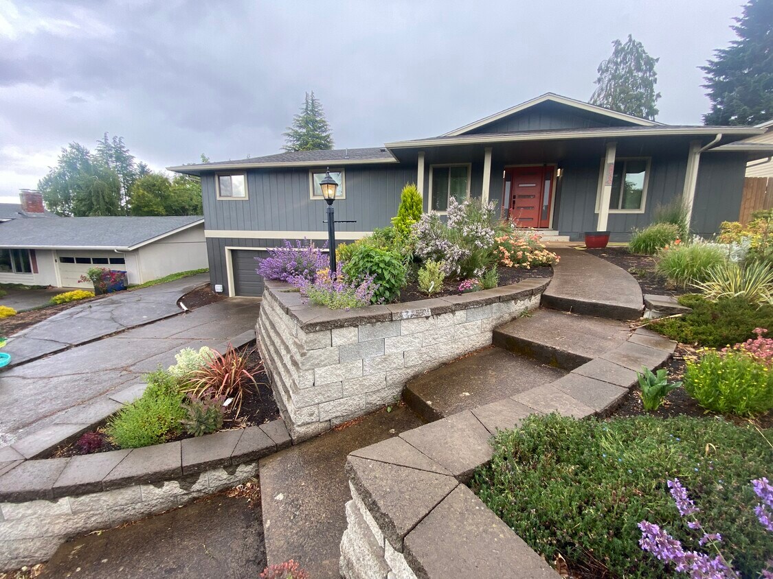 4860 Jones Rd SE, Salem, OR 97302 House Rental in Salem, OR