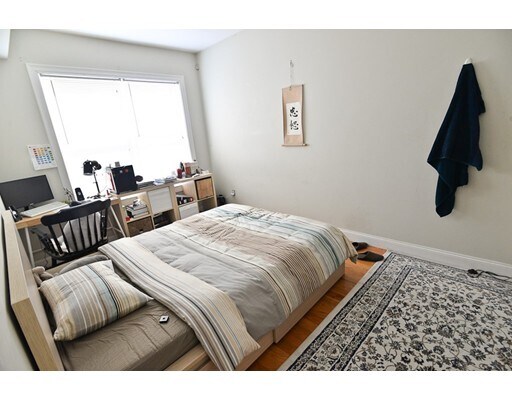 Foto del edificio - 141 Brighton Ave