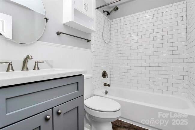 Foto del edificio - 1826 Merriman Ave