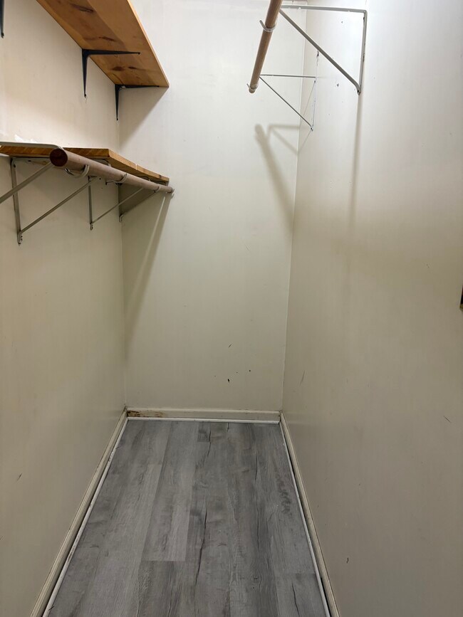 Foto del edificio - 415 S Virginia St