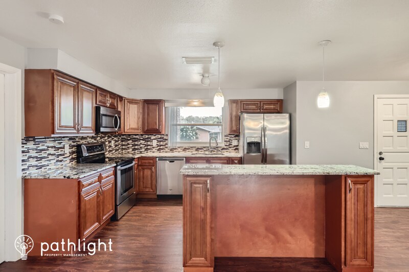 Foto principal - 1480 Marjohn Avenue, Clearwater, FL, 33756