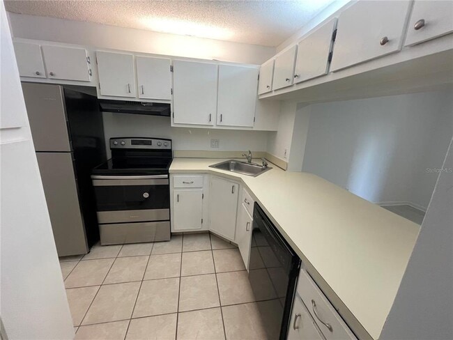 Building Photo - 1618 S Pine Ridge Cir