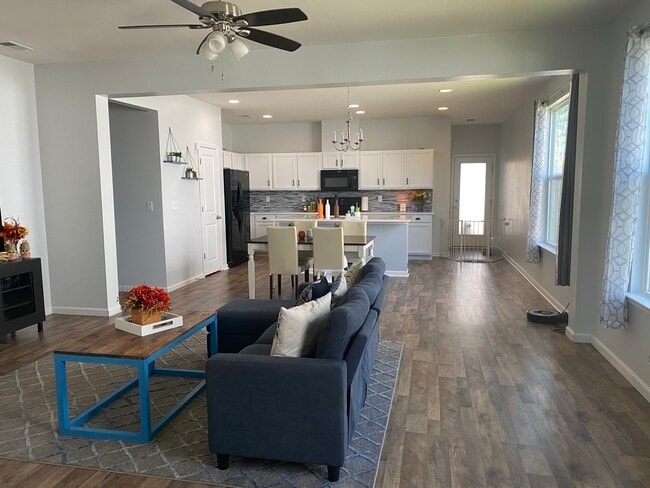 Building Photo - 265 Oglethorpe Cir