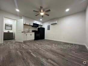 Building Photo - 5640 US-41