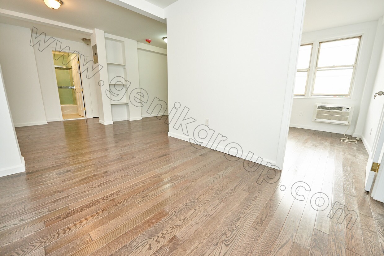 50 Bayard St, New York, NY 10013 Apartments in New York, NY