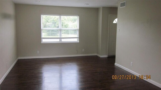 Building Photo - 8672 Flicker Ln