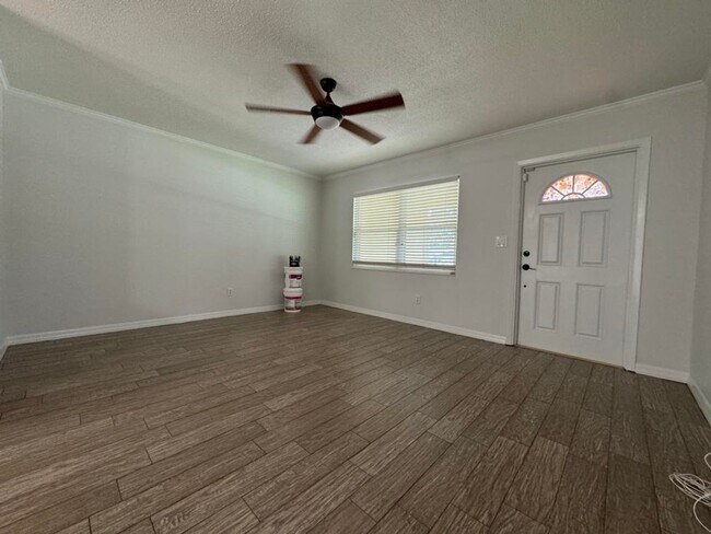 Foto del edificio - Adorable 3/2 with Bonus Room in Ormond Beach
