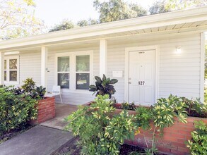 Building Photo - 127 Pompano Ave