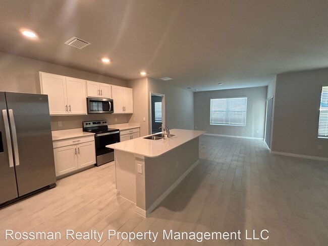 Foto del edificio - 3 br, 2 bath House - 2149 NW 23 Ave