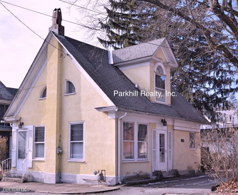 Primary Photo - 2 br, 1.5 bath House - 34 S 2nd St