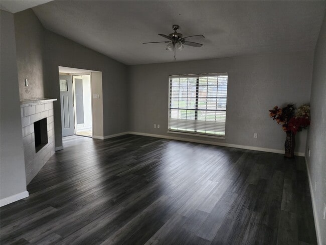 Foto del edificio - 17307 S Yorkglen Dr