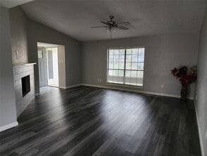 Building Photo - 17307 S Yorkglen Dr