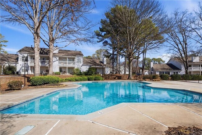 Foto del edificio - 4055 Whitehall Way