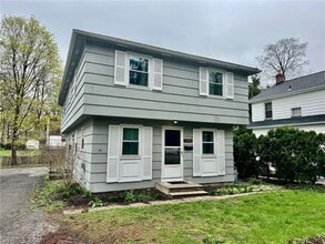 Building Photo - 214 E Spruce St