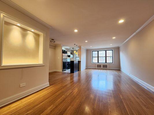 Foto del edificio - 2 bedroom in Bronx NY 10463