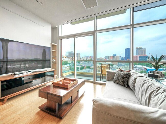 Foto del edificio - 555 E 5th St.