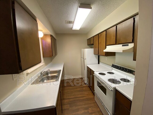 Building Photo - 1 Butler Dr