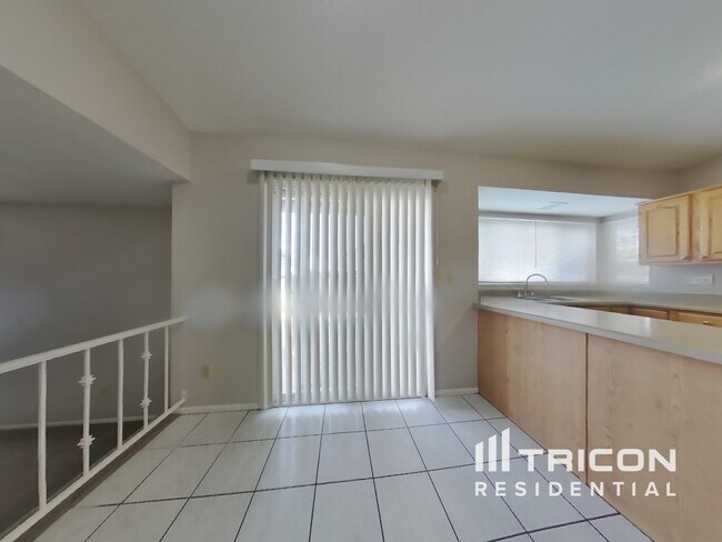 Building Photo - 5212 N 69th Ave