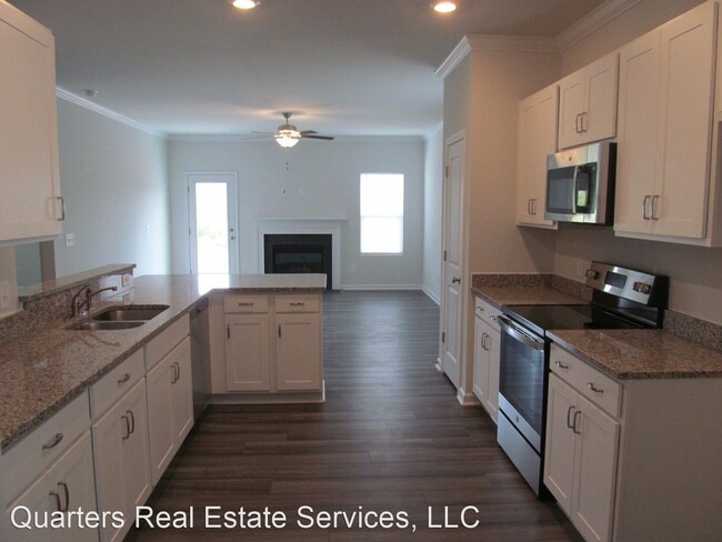 Building Photo - 3 br, 2.5 bath House - 638 Cam Circle