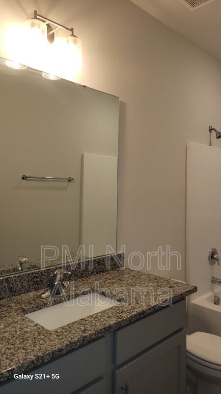 Building Photo - 3209 Jordan Farm Cir