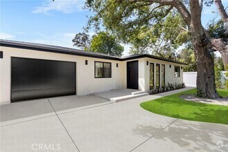 Building Photo - 5903 Donna Ave