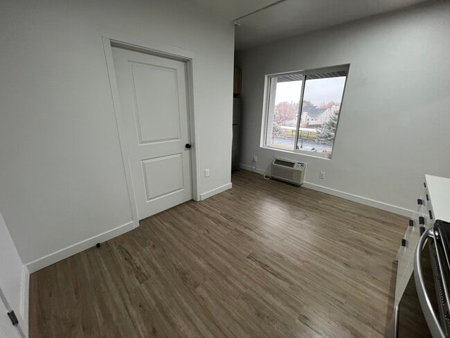 Photo - 404 E 5600 S Apartment