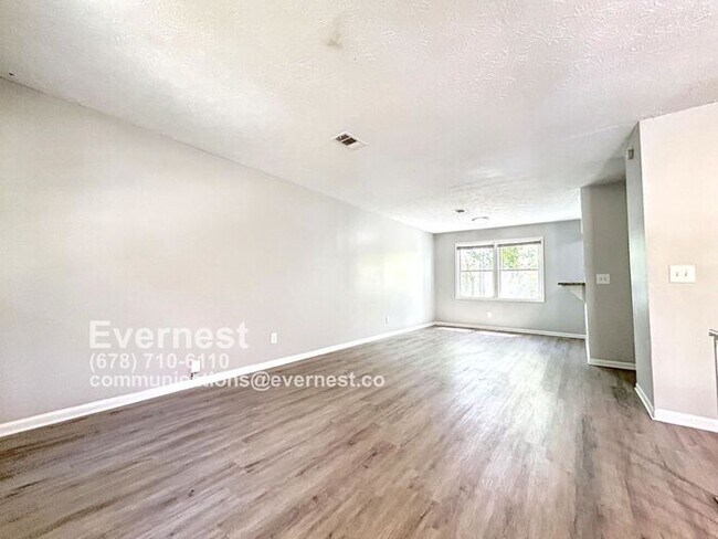 Foto del edificio - 416 Plainville Dr SW