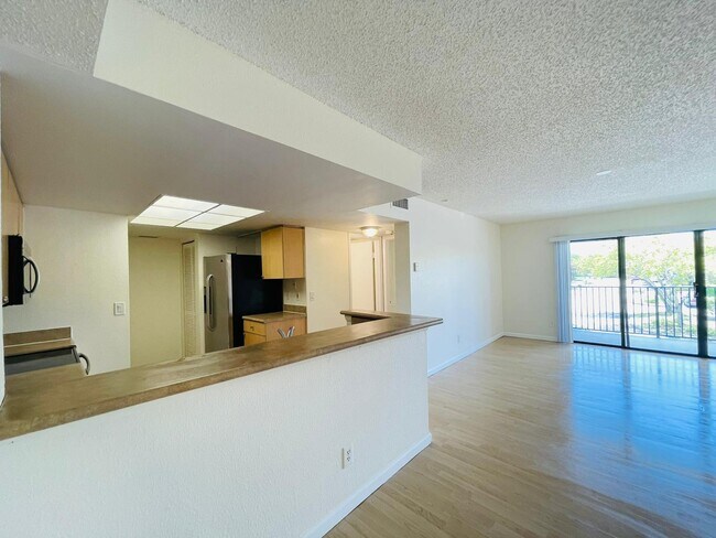 Foto del edificio - 9288 W Atlantic Blvd