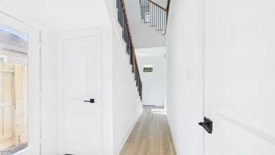 Building Photo - 5314 Terry St