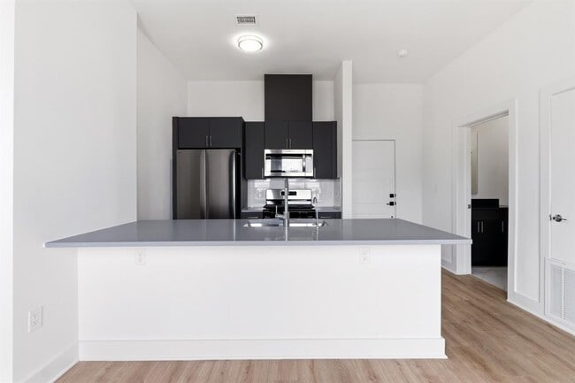 Building Photo - 3900 Berkman Dr