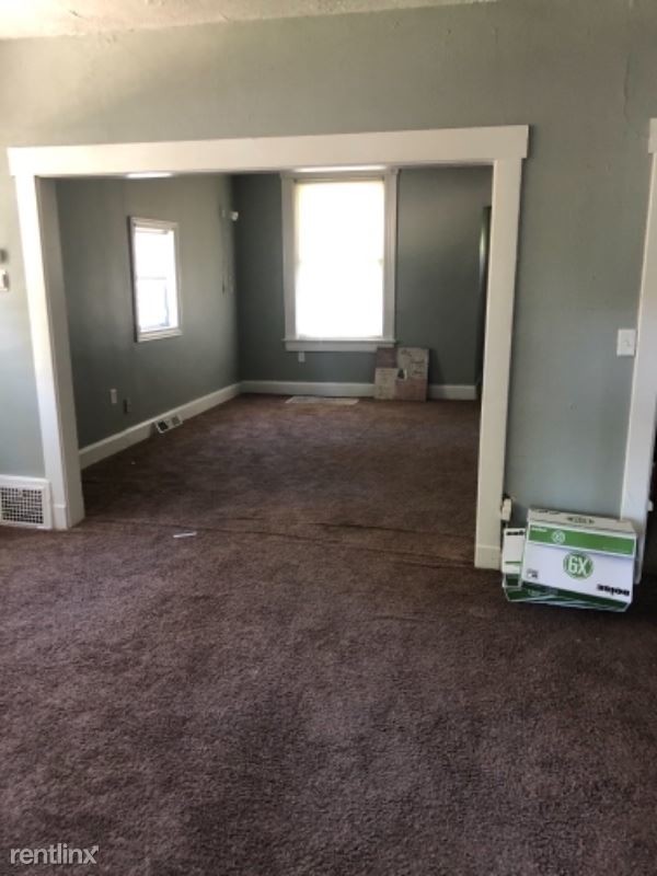 Foto del edificio - 3 br, 1 bath Apartment - 309 E River St