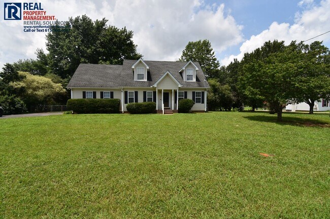 Building Photo - Great 3 bedroom home in Murfreesboro! Atta...