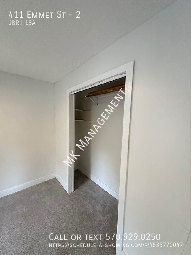 Building Photo - 2 bed/1 bath