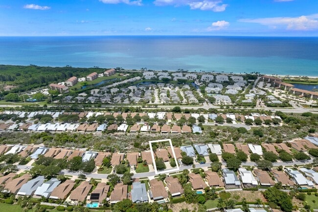 Foto del edificio - 197 Ridge Rd