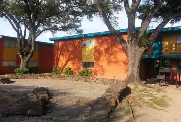Patio - La Bella Vista
