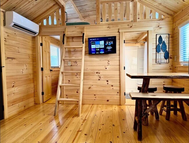 Building Photo - 37 Bream Lp
