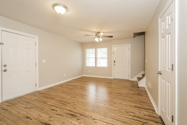 Foto del edificio - 4018 Mountainridge Dr