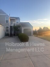 Building Photo - 2141 Sunridge Cir