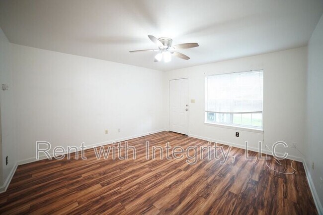 Foto del edificio - 2555 Chateau Ln