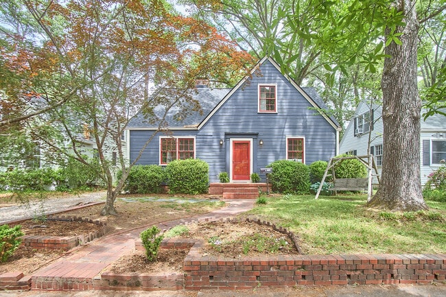 Building Photo - 2020 Pershing St