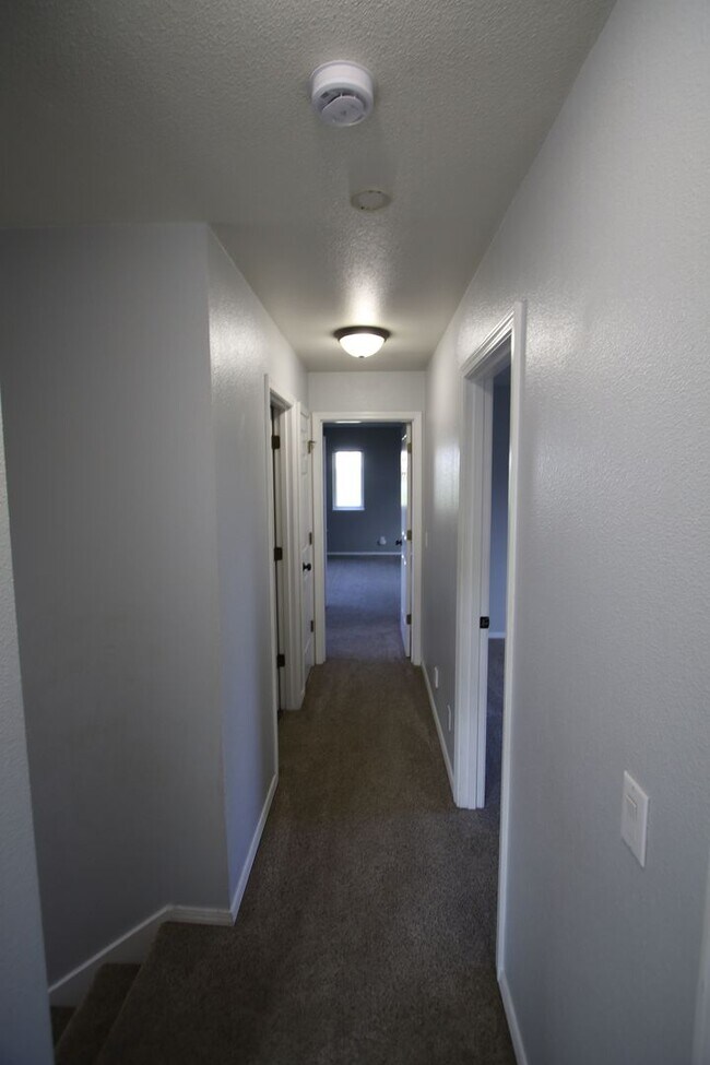 Foto del edificio - 19508 Highland Ridge Dr