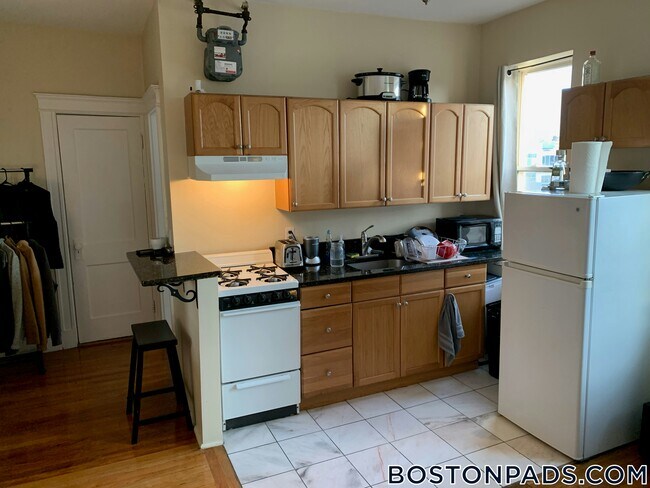 Foto del edificio - 1185 Commonwealth Ave