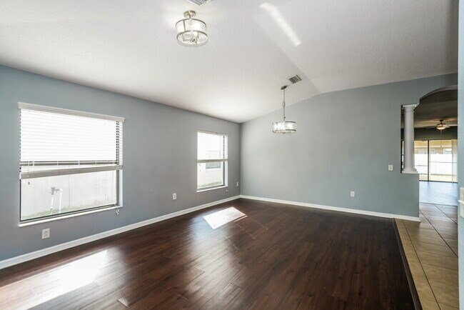 Foto del edificio - 7319 Tangle Bend Dr