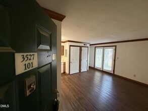 Building Photo - 3527 Ivy Commons Dr